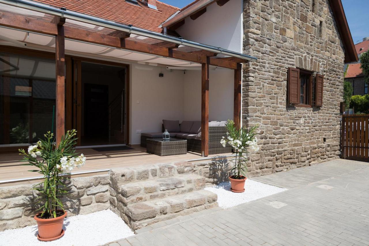 Piros Vendeghaz Ferienhaus